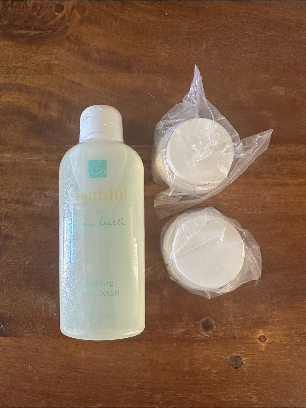 Susan Lucci Youthful Face Wash Cleanser 4oz & set of 2 foam brush heads